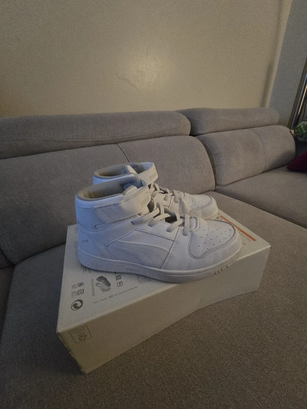 Puma White High-Top Kids Sneakers - Picture 1 of 3
